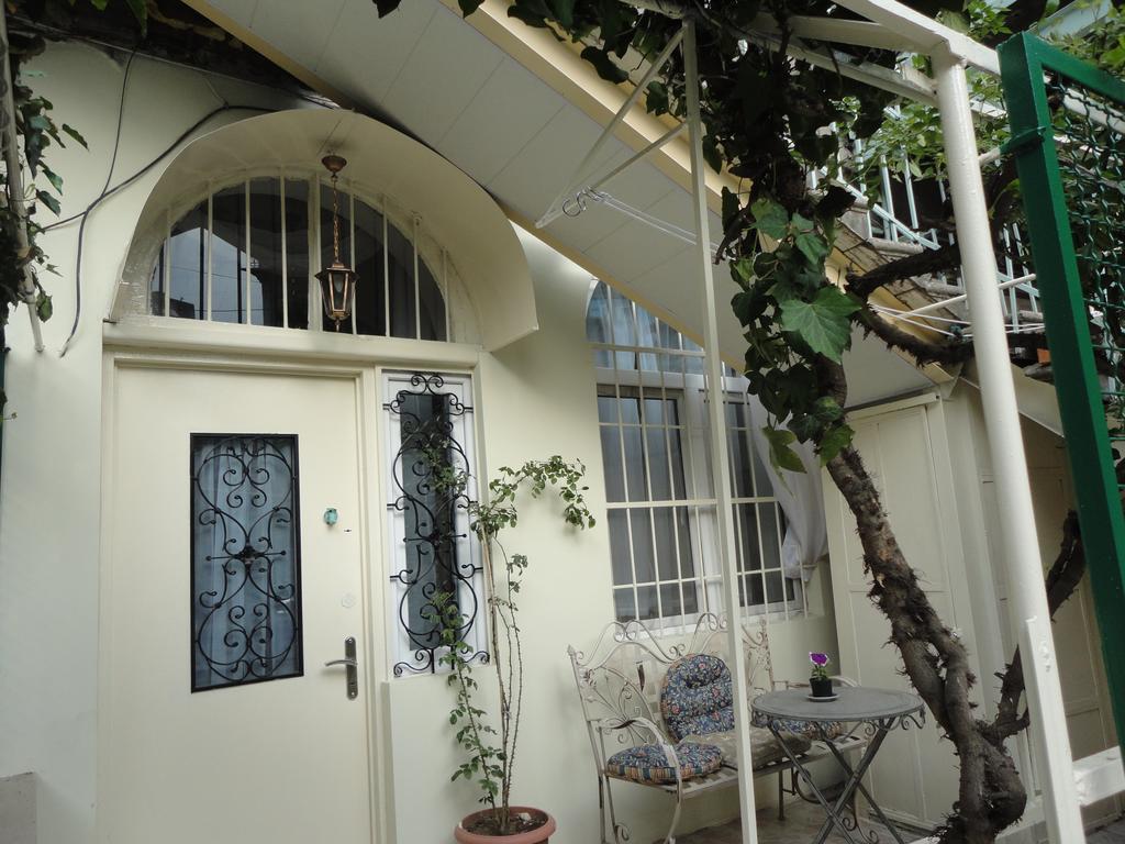 Art House Petunia Lägenhet Tbilisi Exteriör bild