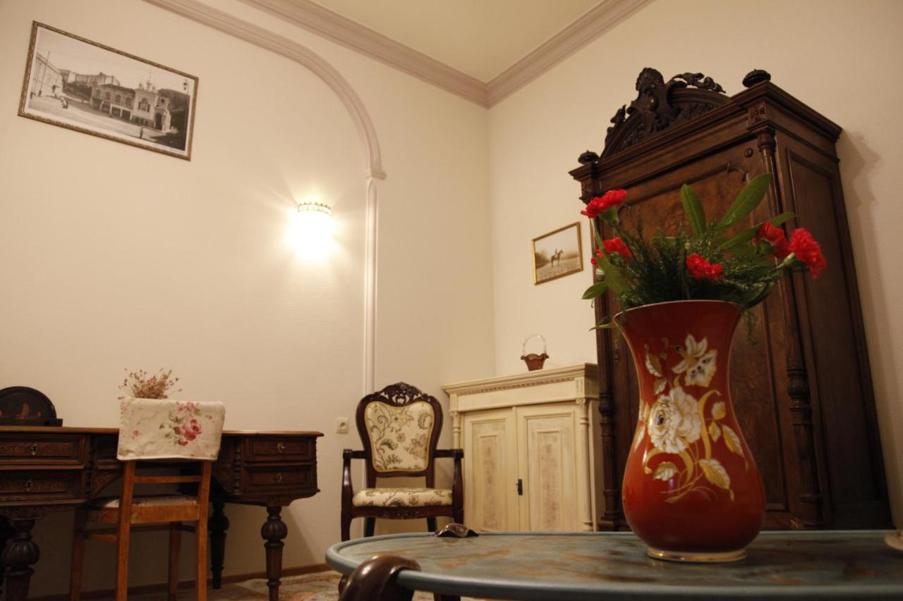 Art House Petunia Lägenhet Tbilisi Exteriör bild